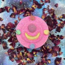 Load image into Gallery viewer, Moon Prisms bath bomb