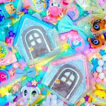 Load image into Gallery viewer, MYSTERY VILLAGER AMIIBO COIN HOUSE BATH BOMB