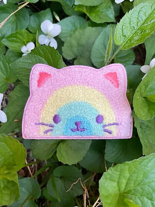 Rainbow Friends Chenille Patch: Bear or Cat