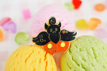 Load image into Gallery viewer, Squash Boo QT Enamel Pin
