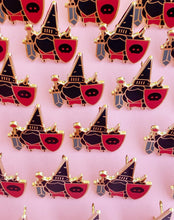 Load image into Gallery viewer, Gnome Black Knight Enamel Pin
