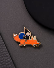Load image into Gallery viewer, Gnome Thief Enamel Pin
