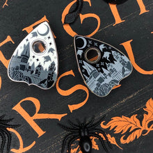 Load image into Gallery viewer, Magic Castle ouiji planchette
