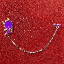 Load image into Gallery viewer, Spyro n Sparx Chain Pin
