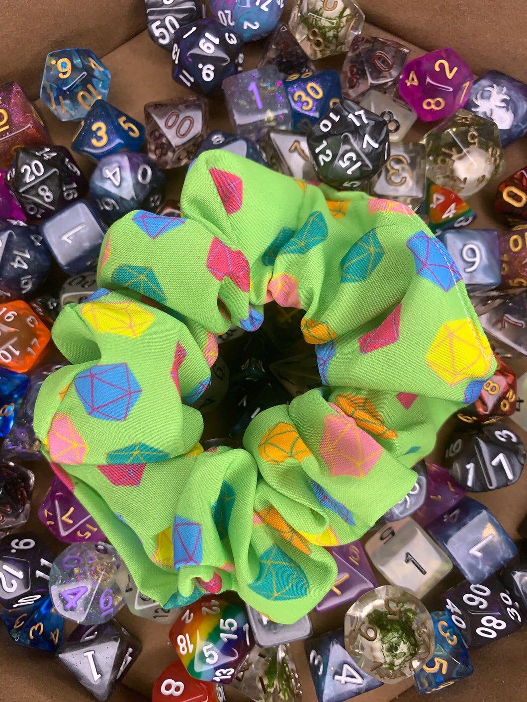 Rollin' Nat 20 Dice Scrunchie: A Dungeons and Dragons TTRPGs inspired dice goblin hair accessory for those with long hair 3.5