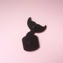 Load image into Gallery viewer, Glitter Mermaid Sushi Roll Enamel Lapel Metal Pin

