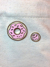 Load image into Gallery viewer, Donut and Donut Hole Pin Set
