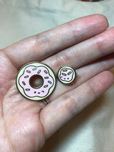 Load image into Gallery viewer, Donut and Donut Hole Pin Set
