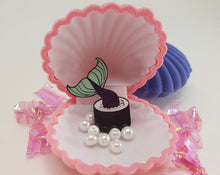 Load image into Gallery viewer, Glitter Mermaid Sushi Roll Enamel Lapel Metal Pin
