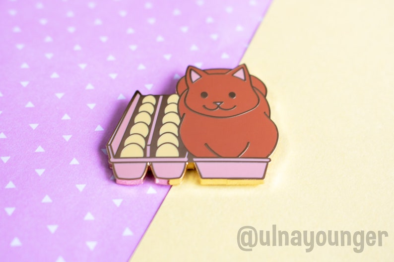 If It Fits I Sits Egg Carton Cat 1.5