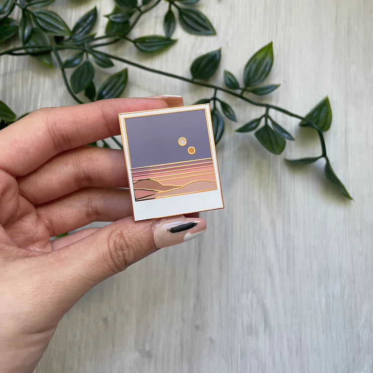 Tatooine Polaroid Pin