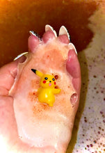Load image into Gallery viewer, Lil Monster Bathbomb
