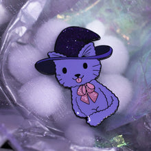 Load image into Gallery viewer, WITCH CAT PIN
